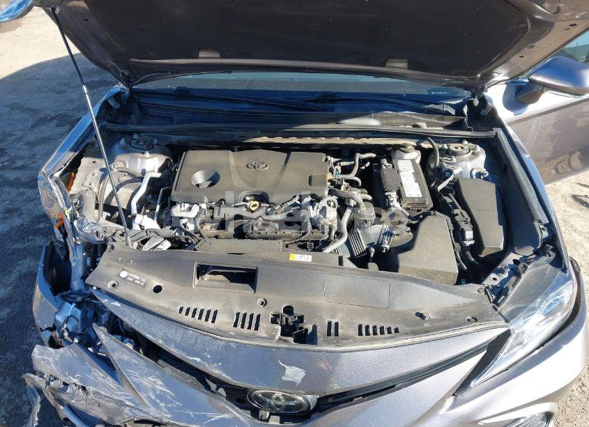 Photo 10 of 2021 Toyota Camry LE (VIN 4T1R11AK9MU447608)