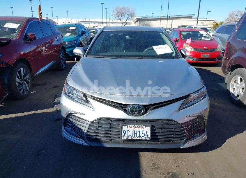 Photo 13 of 2022 Toyota Camry LE (VIN 4T1R11AK9NU709967)
