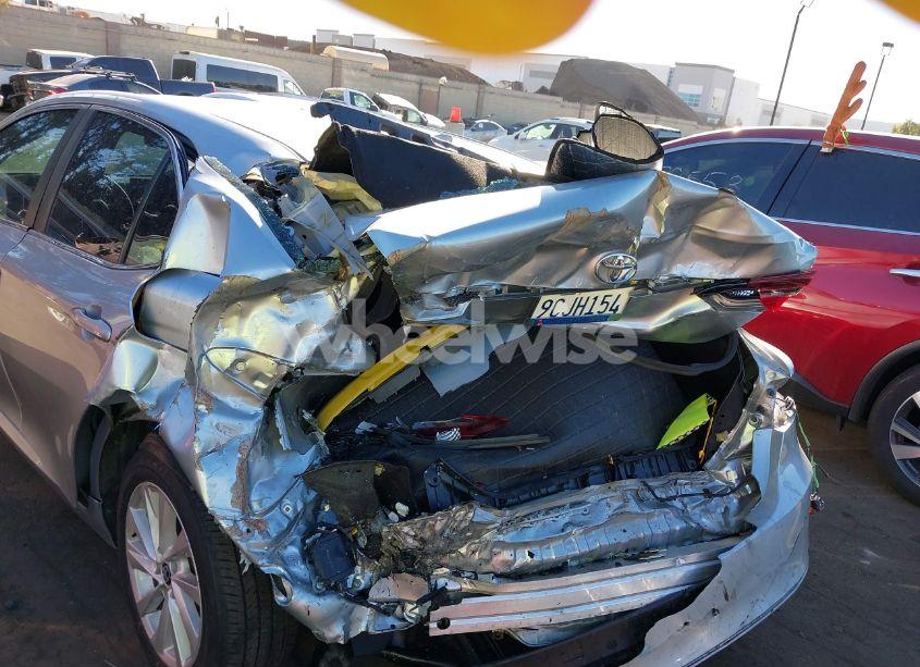 Photo 6 of 2022 Toyota Camry LE (VIN 4T1R11AK9NU709967)