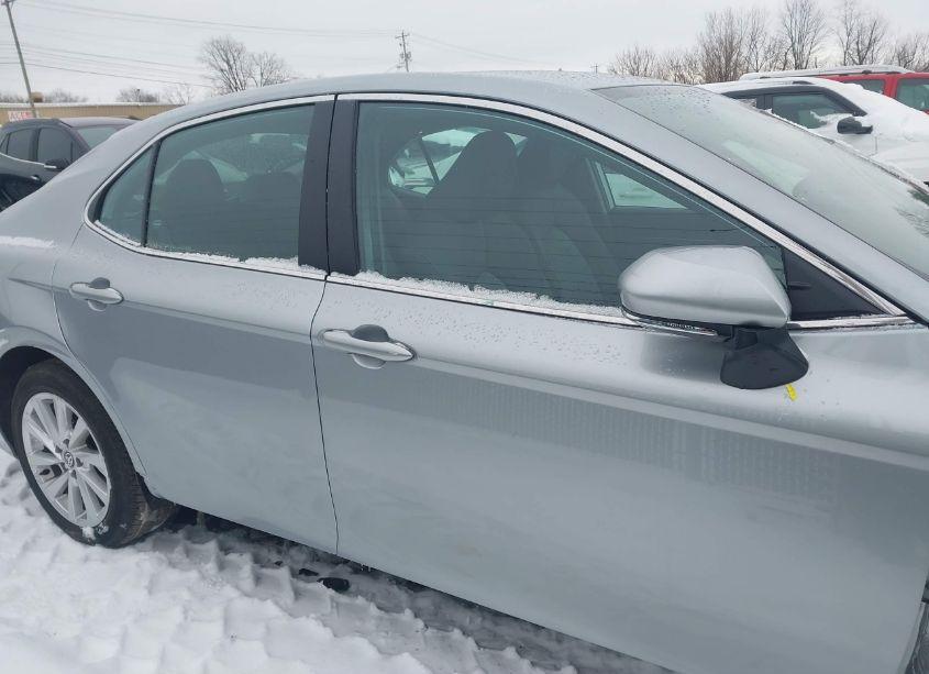 Photo 14 of 2023 Toyota Camry LE (VIN 4T1R11AK9PU127967)