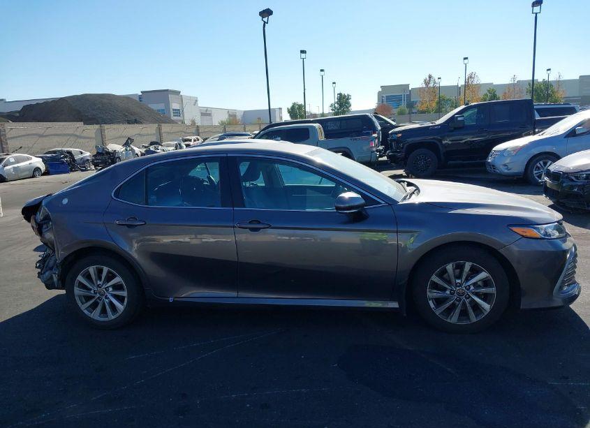 Photo 14 of 2023 Toyota Camry LE (VIN 4T1R11AK9PU163951)