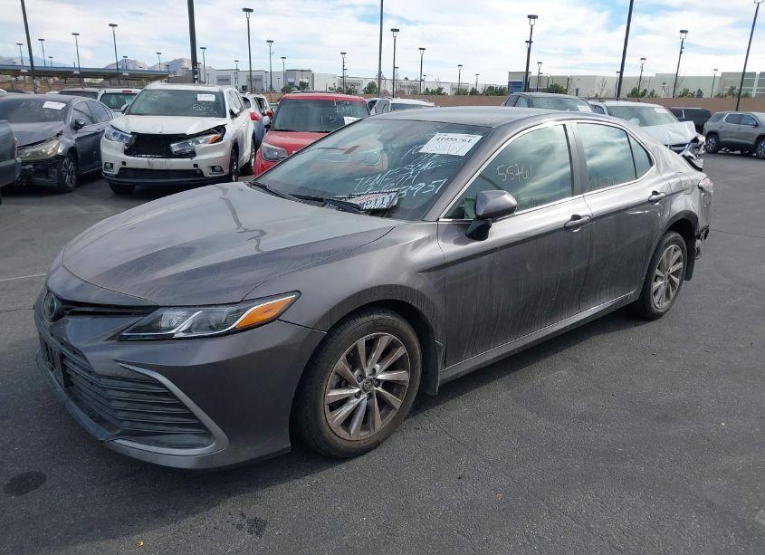 Photo 2 of 2023 Toyota Camry LE (VIN 4T1R11AK9PU163951)