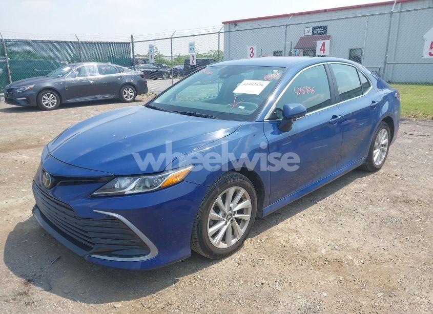 Photo 2 of 2023 Toyota Camry LE (VIN 4T1R11AK9PU180068)