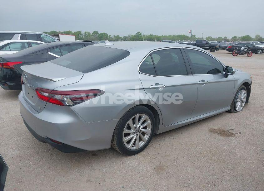 Photo 4 of 2023 Toyota Camry LE (VIN 4T1R11AKXPU152098)