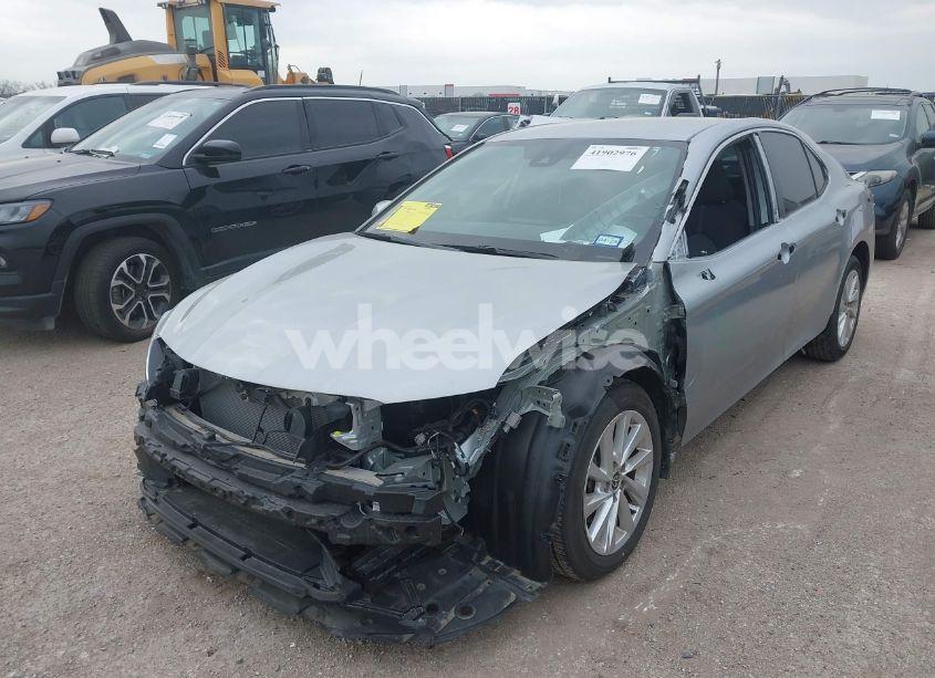 Photo 6 of 2023 Toyota Camry LE (VIN 4T1R11AKXPU152098)