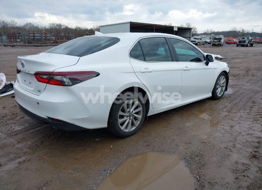 Photo 4 of 2023 Toyota Camry LE (VIN 4T1R11AKXPU794501)