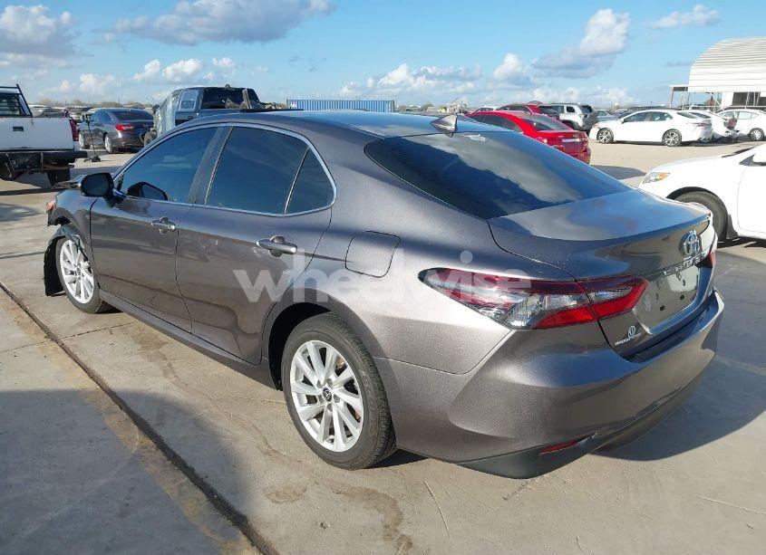 Photo 3 of 2024 Toyota Camry LE (VIN 4T1R11AKXRU223108)