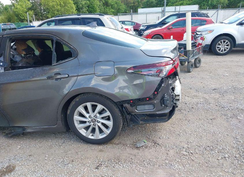 Photo 12 of 2024 Toyota Camry LE (VIN 4T1R11AKXRU876425)