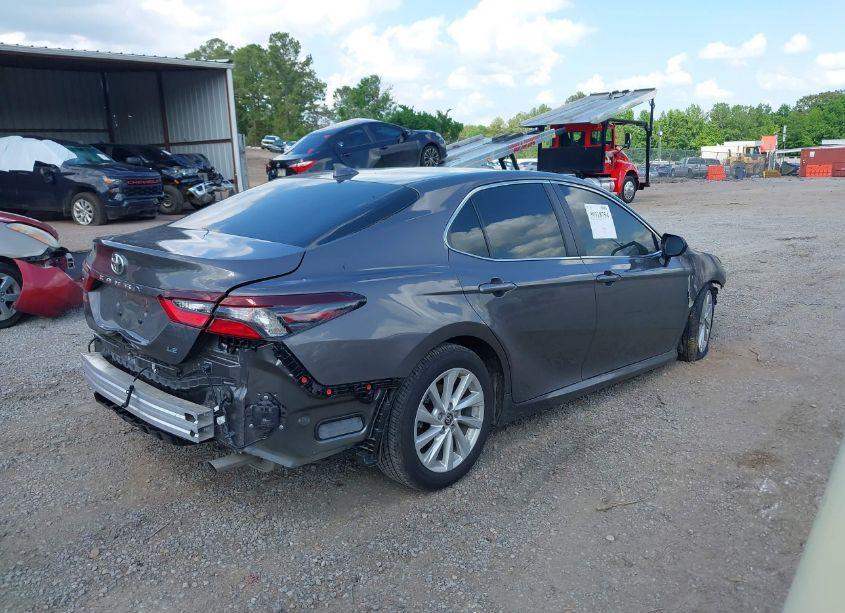 Photo 4 of 2024 Toyota Camry LE (VIN 4T1R11AKXRU876425)