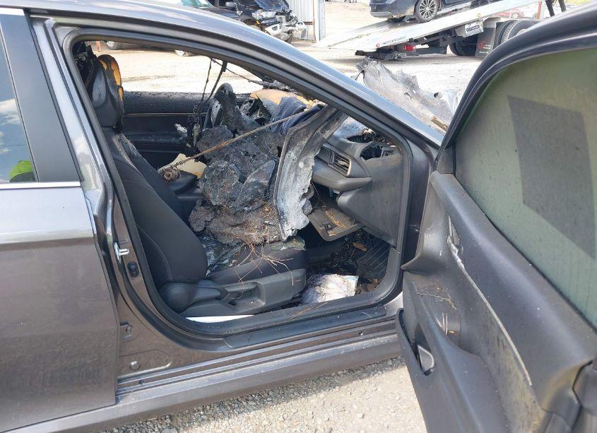 Photo 5 of 2024 Toyota Camry LE (VIN 4T1R11AKXRU876425)