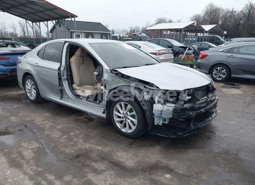 2021 Toyota Camry LE AWD (VIN 4T1R11BK2MU019944) main photo