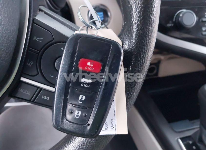 Photo 11 of 2021 Toyota Camry LE AWD (VIN 4T1R11BK2MU019944)