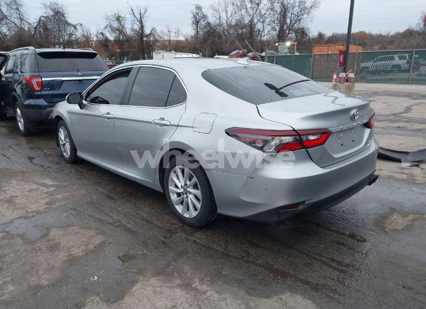 Photo 3 of 2021 Toyota Camry LE AWD (VIN 4T1R11BK2MU019944)