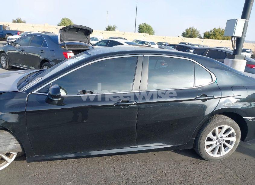 Photo 15 of 2021 Toyota Camry LE AWD (VIN 4T1R11BK2MU022634)
