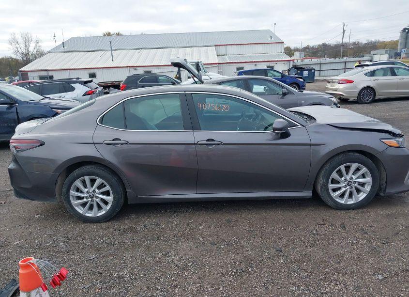 Photo 13 of 2021 Toyota Camry LE AWD (VIN 4T1R11BK7MU039395)