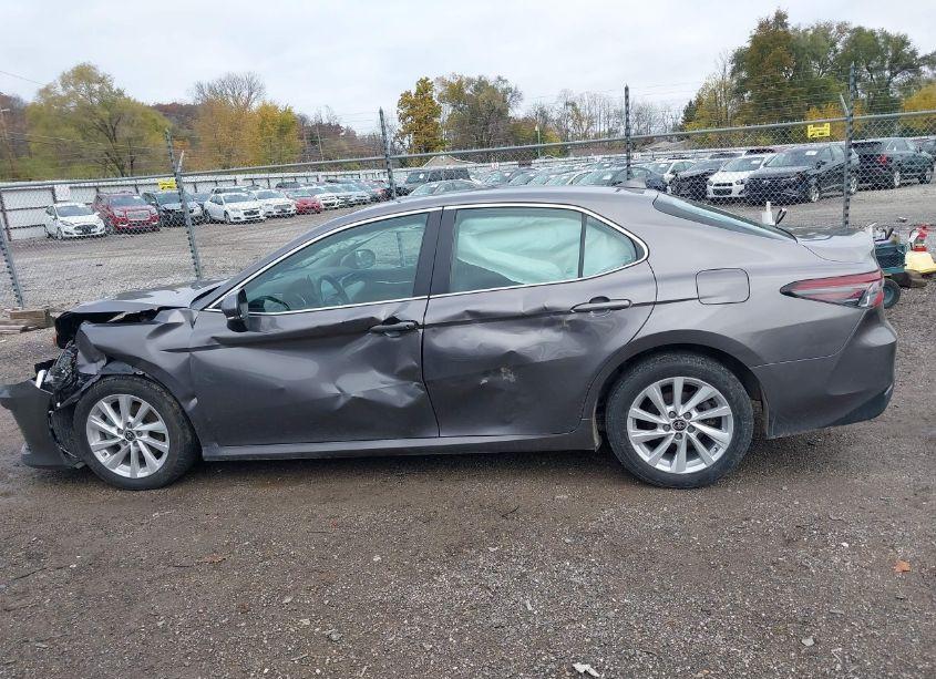 Photo 14 of 2021 Toyota Camry LE AWD (VIN 4T1R11BK7MU039395)