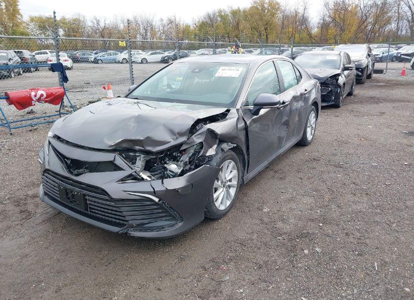 Photo 2 of 2021 Toyota Camry LE AWD (VIN 4T1R11BK7MU039395)