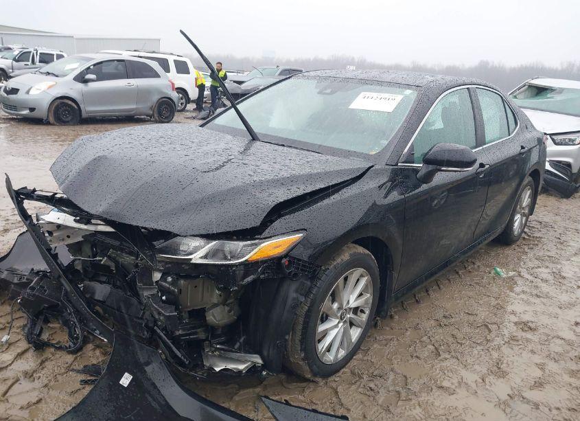 Photo 2 of 2022 Toyota Camry LE AWD (VIN 4T1R11BK7NU054416)