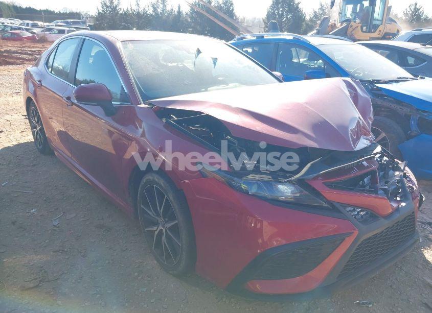 2022 Toyota Camry SE (VIN 4T1S11AK1NU052907) main photo