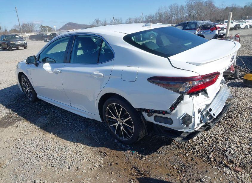 Photo 3 of 2022 Toyota Camry SE (VIN 4T1S11AK1NU660054)
