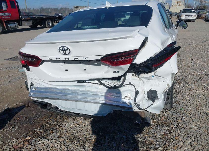 Photo 6 of 2022 Toyota Camry SE (VIN 4T1S11AK1NU660054)