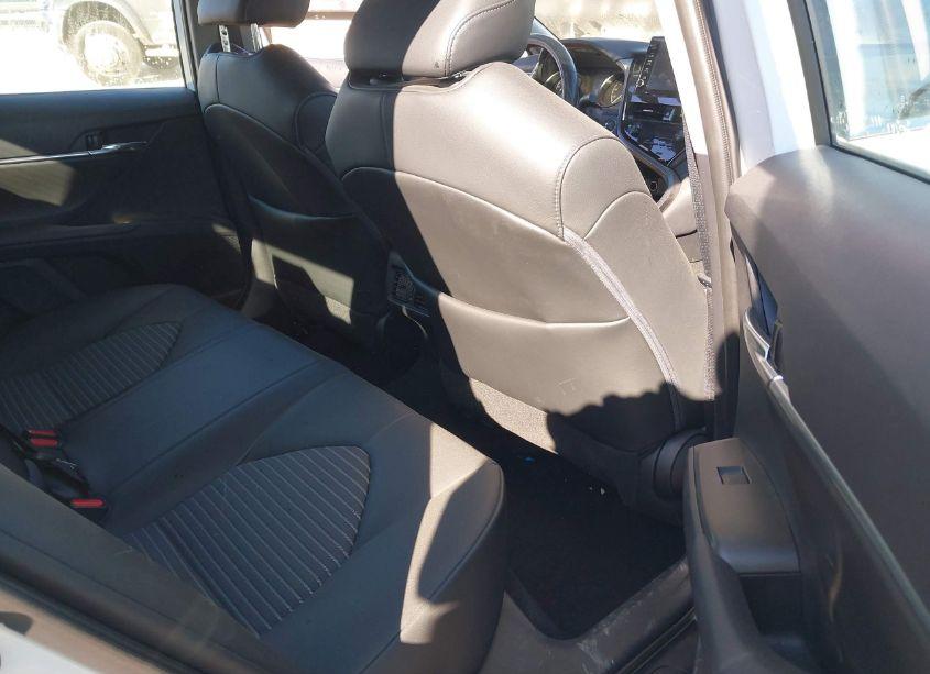 Photo 8 of 2022 Toyota Camry SE (VIN 4T1S11AK1NU660054)