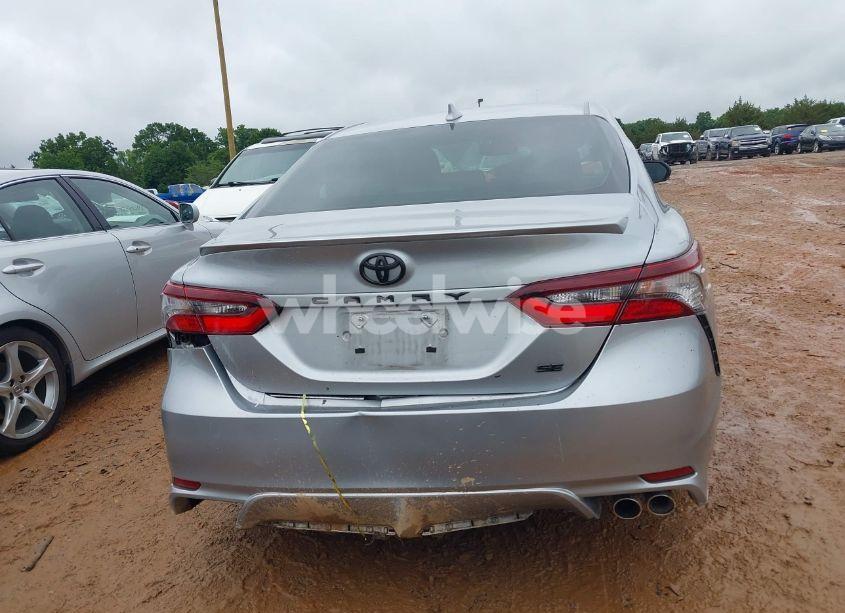 Photo 16 of 2022 Toyota Camry SE (VIN 4T1S11AK3NU666177)