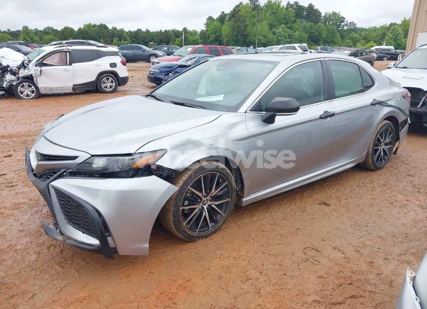 Photo 2 of 2022 Toyota Camry SE (VIN 4T1S11AK3NU666177)