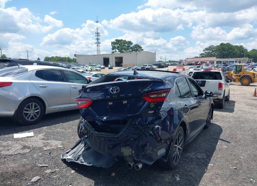 Photo 4 of 2022 Toyota Camry SE (VIN 4T1S11AK3NU679429)