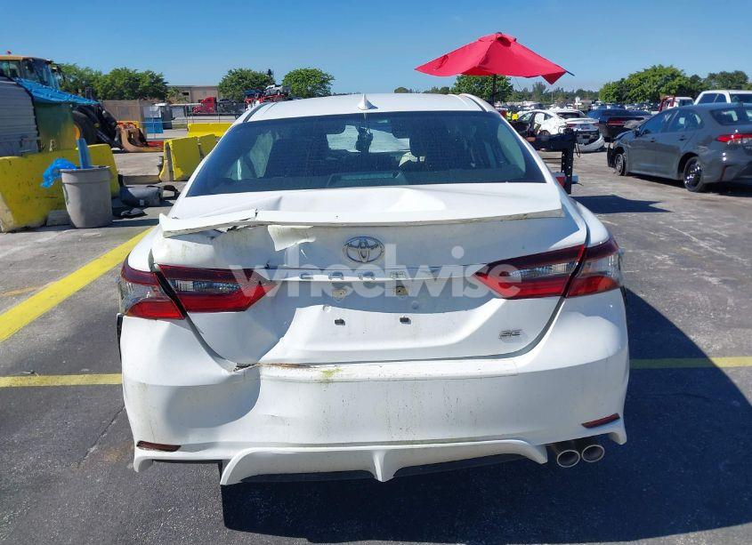 Photo 15 of 2022 Toyota Camry SE (VIN 4T1S11AK4NU680833)