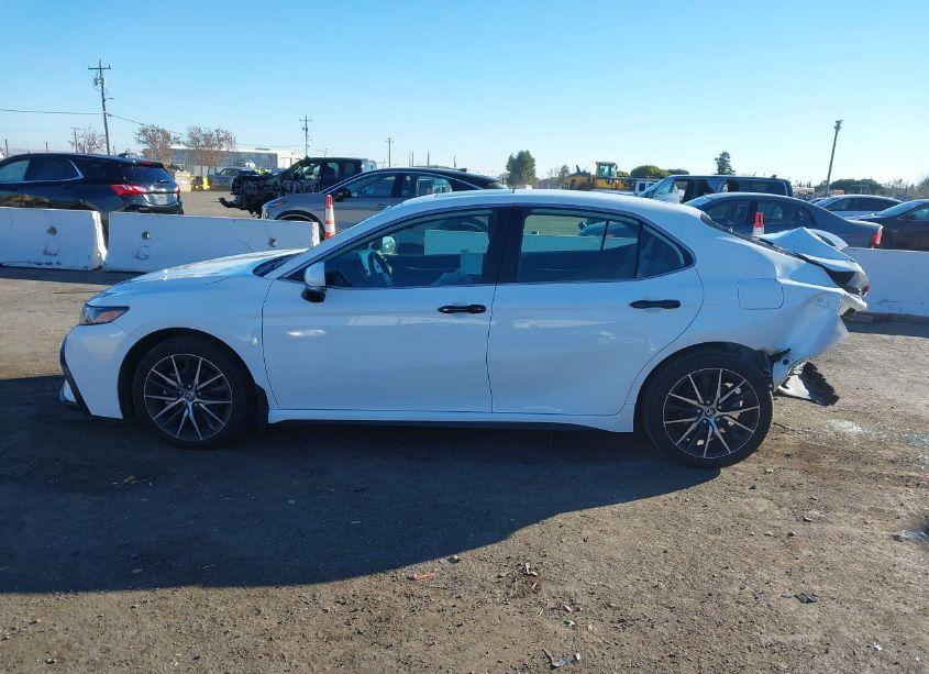 Photo 15 of 2023 Toyota Camry SE (VIN 4T1S11AK4PU830636)