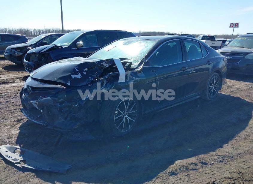 Photo 2 of 2024 Toyota Camry SE (VIN 4T1S11AK4RU888703)