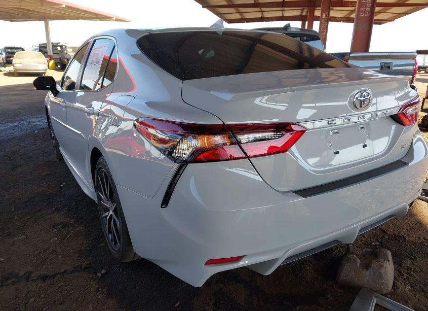 Photo 3 of 2022 Toyota Camry SE (VIN 4T1S11AK6NU047914)