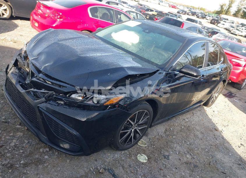Photo 2 of 2024 Toyota Camry SE (VIN 4T1S11AK6RU905629)