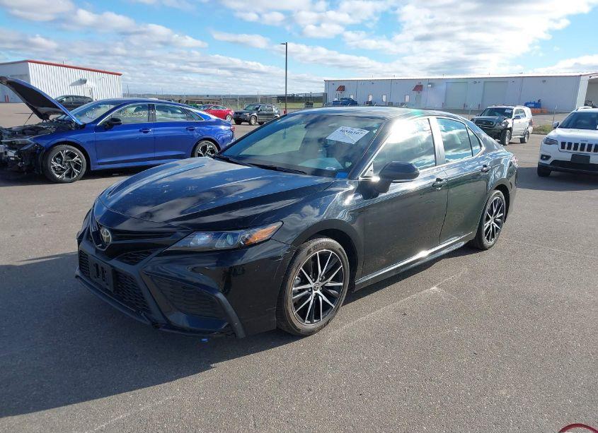 Photo 2 of 2023 Toyota Camry SE (VIN 4T1S11AK9PU147301)