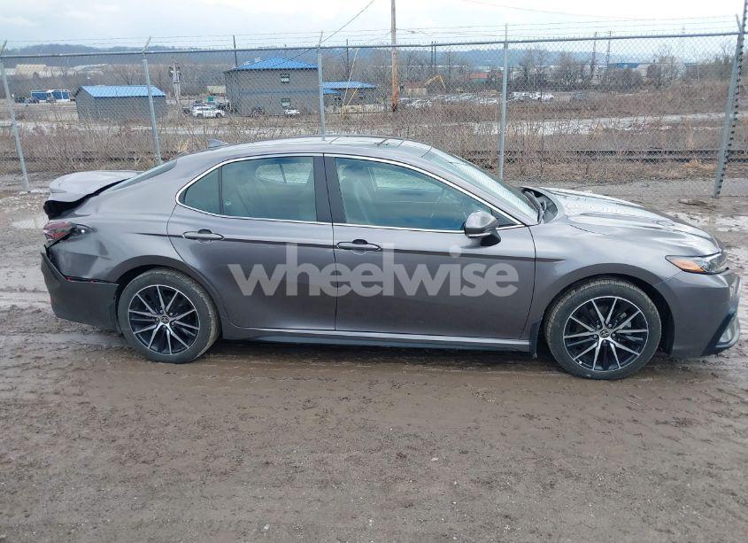 Photo 13 of 2021 Toyota Camry SE AWD (VIN 4T1S11BK3MU033059)