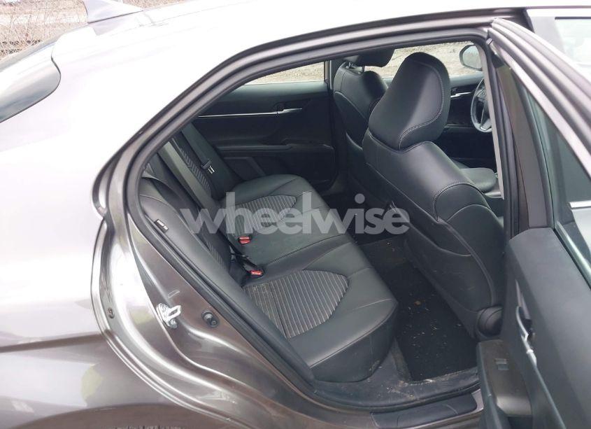 Photo 8 of 2021 Toyota Camry SE AWD (VIN 4T1S11BK3MU033059)