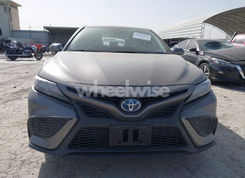 Photo 12 of 2021 Toyota Camry SE HYBRID (VIN 4T1S31AK0MU023701)