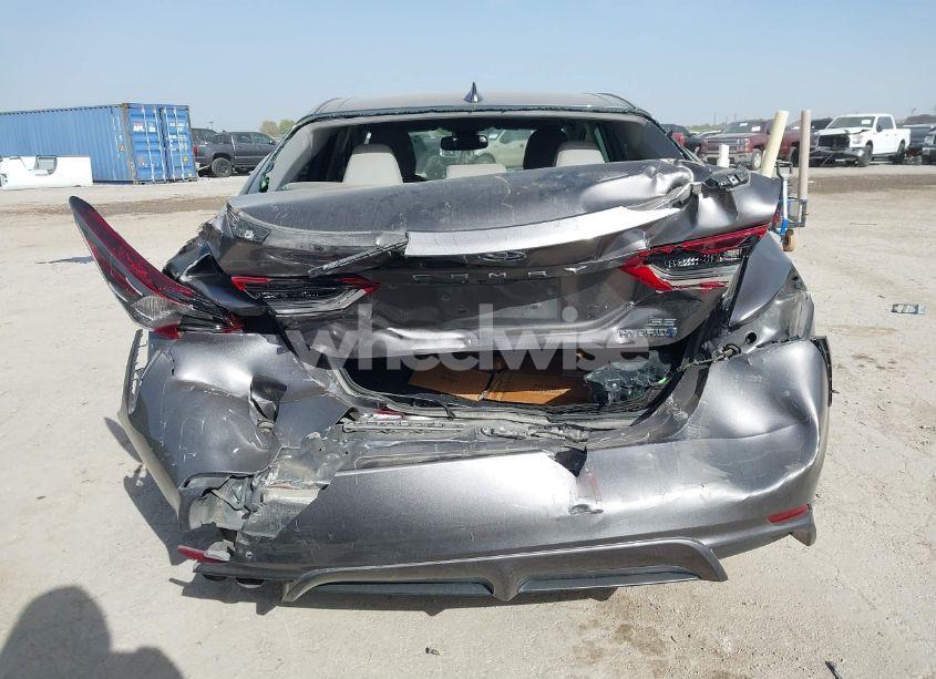 Photo 16 of 2021 Toyota Camry SE HYBRID (VIN 4T1S31AK0MU023701)