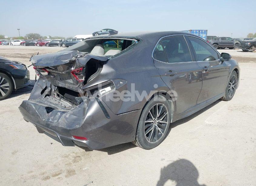 Photo 4 of 2021 Toyota Camry SE HYBRID (VIN 4T1S31AK0MU023701)