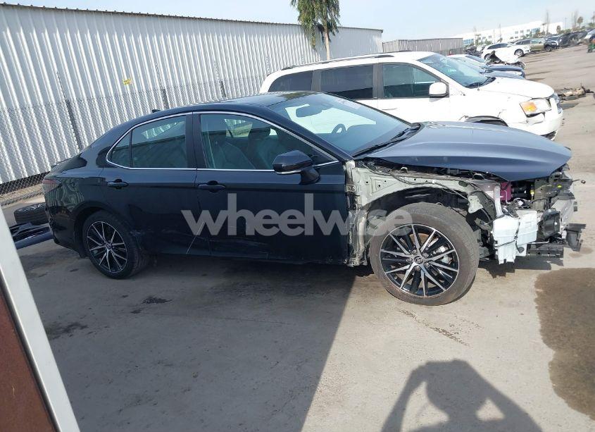 Photo 14 of 2024 Toyota Camry HYBRID SE (VIN 4T1S31AK0RU625456)