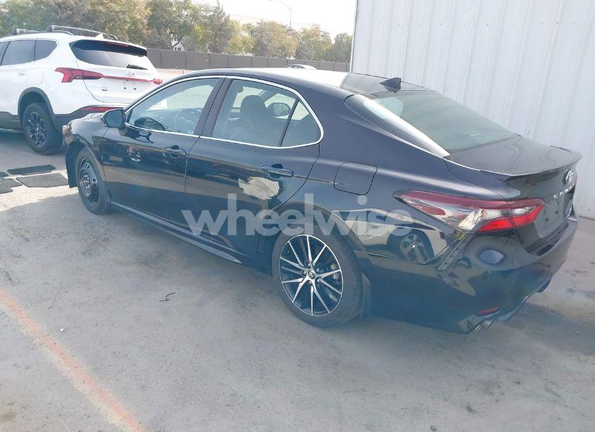 Photo 3 of 2024 Toyota Camry HYBRID SE (VIN 4T1S31AK0RU625456)