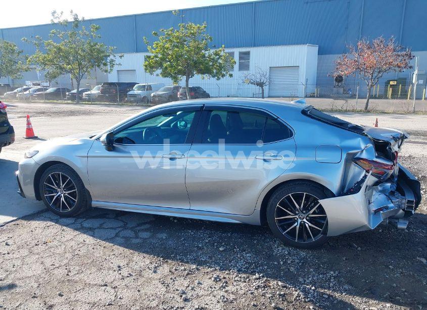 Photo 14 of 2024 Toyota Camry HYBRID SE (VIN 4T1S31AK1RU622419)