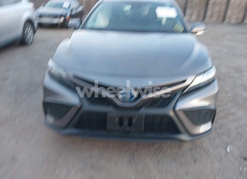 Photo 12 of 2024 Toyota Camry HYBRID SE (VIN 4T1S31AK1RU627880)