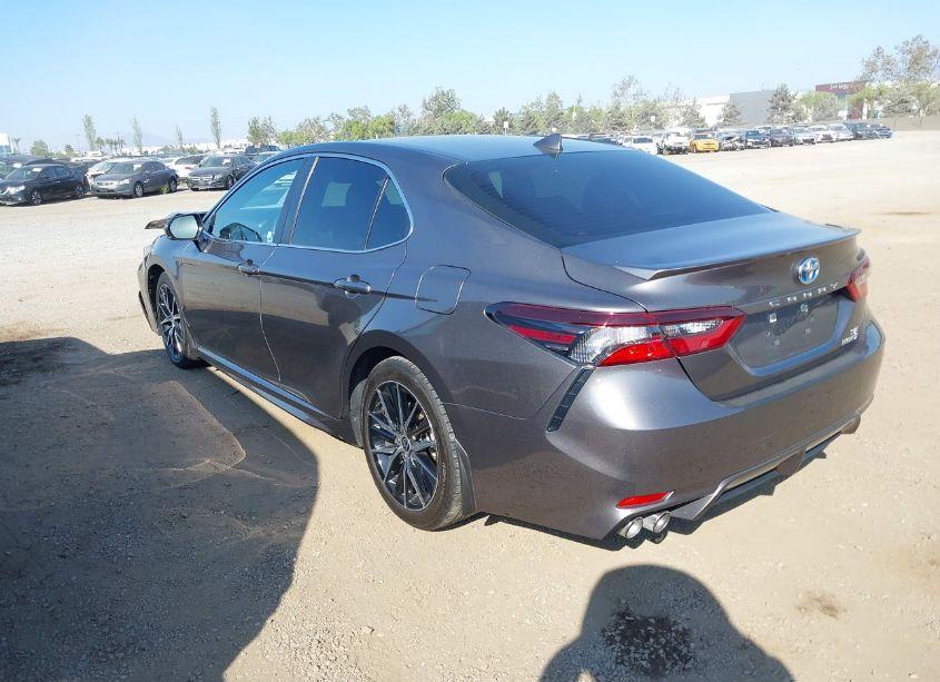 Photo 3 of 2023 Toyota Camry SE HYBRID (VIN 4T1S31AK2PU614164)