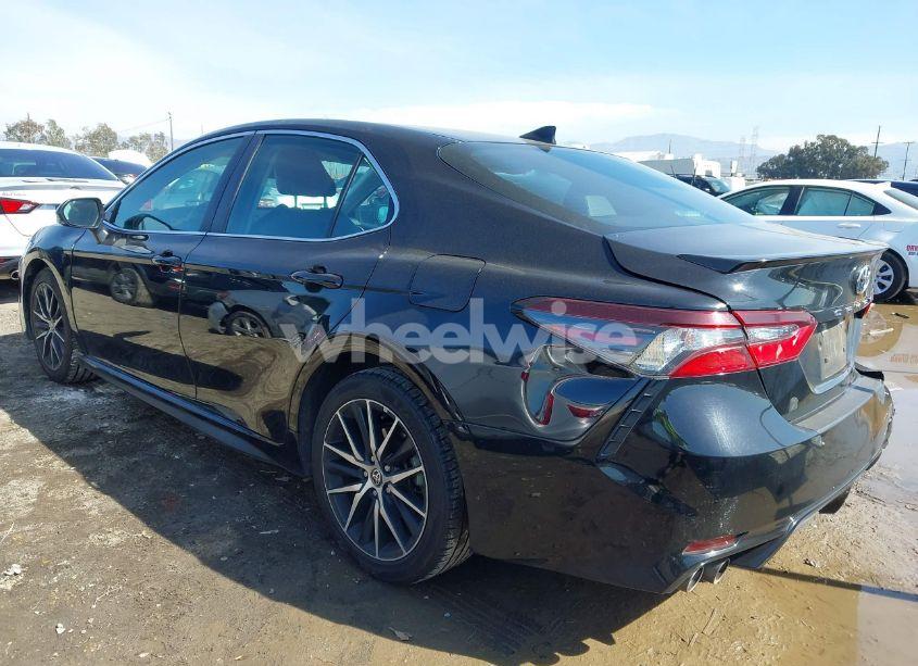 Photo 3 of 2022 Toyota Camry SE HYBRID (VIN 4T1S31AK3NU579003)