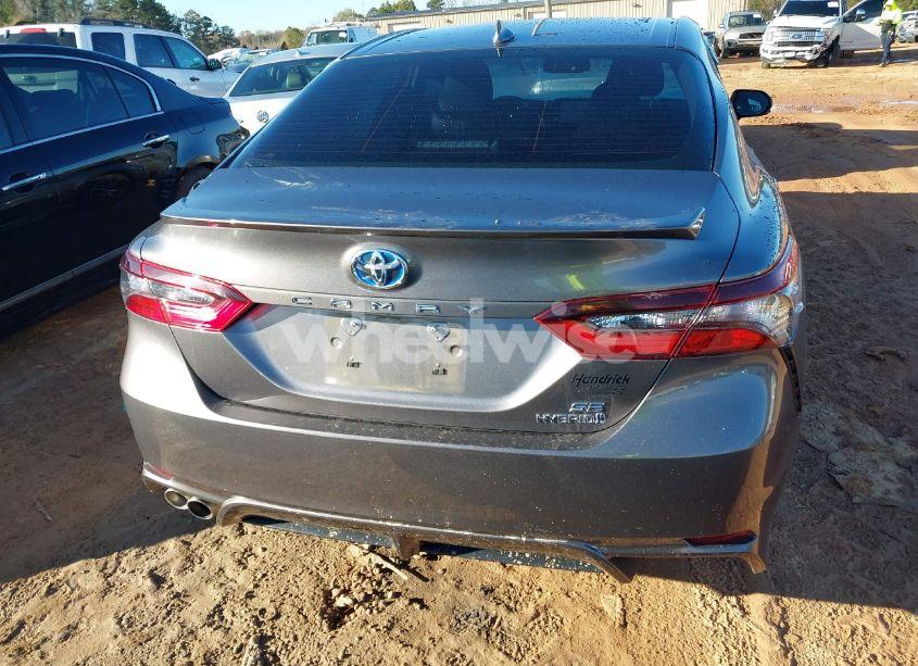Photo 16 of 2024 Toyota Camry HYBRID SE (VIN 4T1S31AK3RU076254)