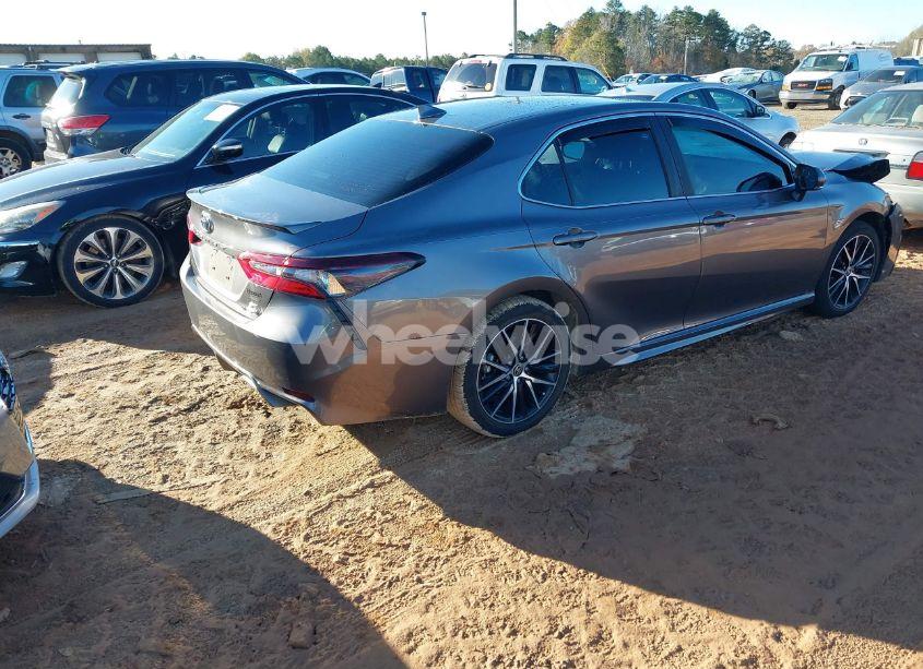 Photo 4 of 2024 Toyota Camry HYBRID SE (VIN 4T1S31AK3RU076254)