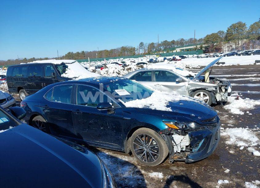 Photo 13 of 2021 Toyota Camry SE HYBRID (VIN 4T1S31AK5MU563836)