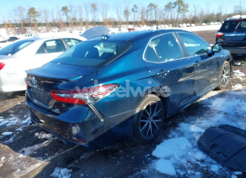 Photo 4 of 2021 Toyota Camry SE HYBRID (VIN 4T1S31AK5MU563836)